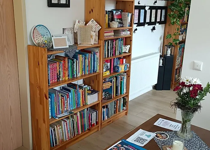 Fruehstueckspension Alte Volksschule Heinrichs Bei Weitra ベッド・アンド・ブレックファスト Heinreichs bei Weitra